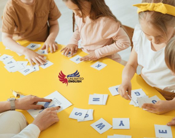 12 Juegos divertidos para ayudar a los niños costarricenses a aprender inglés en casa en 2026